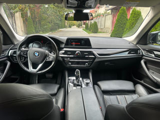 BMW 5 Series foto 4