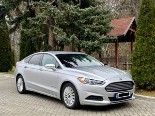 Ford Fusion foto 2