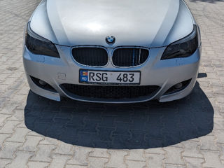 BMW 5 Series foto 8