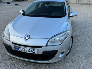 Renault Megane foto 1