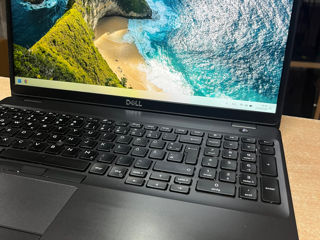 Dell Latitude 5501 foto 2