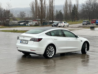 Tesla Model 3 foto 5