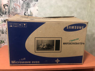 Микроволновая печь SAMSUNG GE87GR новая foto 1