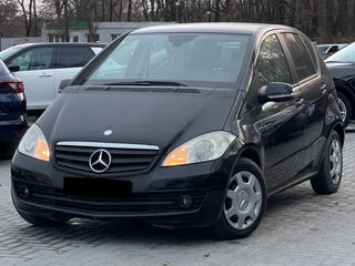 Mercedes A-Class foto 1