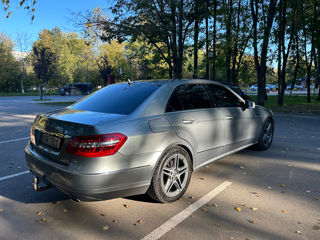 Mercedes E-Class foto 3