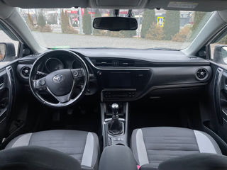 Toyota Auris foto 9