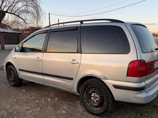 Volkswagen Sharan foto 5