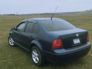 Volkswagen Jetta foto 5