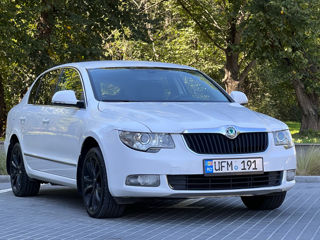 Skoda Superb foto 4