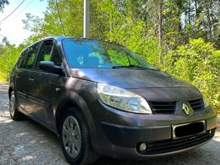 Renault Grand Scenic foto 1