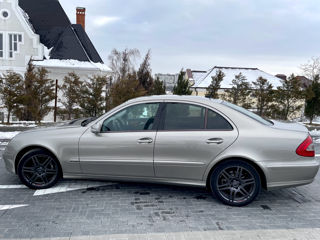 Mercedes E-Class foto 5