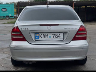 Mercedes C-Class foto 4