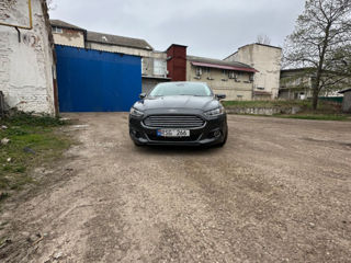 Ford Fusion foto 5