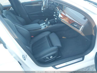 BMW 5 Series foto 12