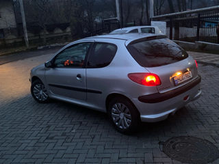 Peugeot 206 foto 7