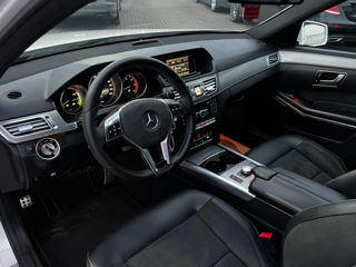 Mercedes E-Class foto 8