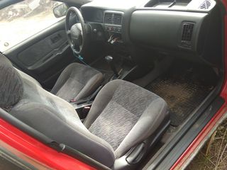 Nissan Almera foto 2