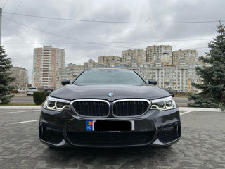 BMW 5 Series foto 3