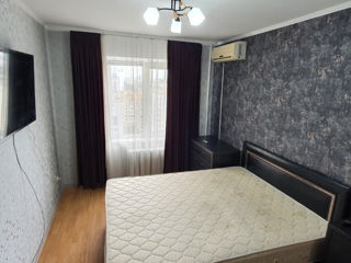 Apartament cu 2 camere, 65 m², Centru, Chișinău foto 4