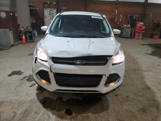 Ford Escape foto 2