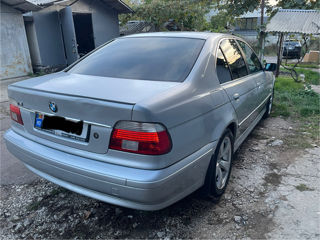 BMW 5 Series foto 4