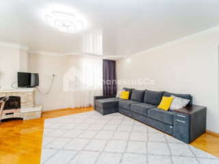 Apartament cu 3 camere, 138 m², Botanica, Chișinău foto 2