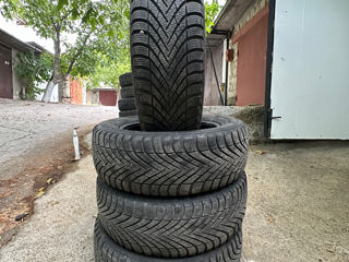 Set anvelope 195/60 R15 foto 2