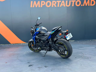 Suzuki GSX-S foto 9