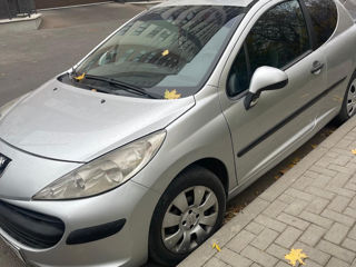 Peugeot 207 foto 4