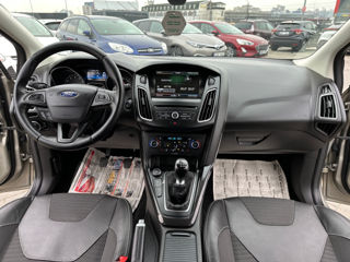 Ford Focus foto 8