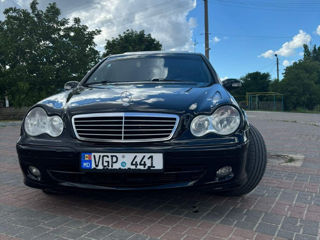 Mercedes C-Class