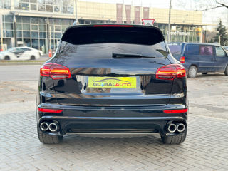 Porsche Cayenne foto 4