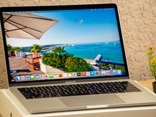 MacBook Pro 13/ Core i5 7360u/ 8Gb Ram/ 256Gb SSD/ 13.3" Retina/ 354Cycles! foto 3
