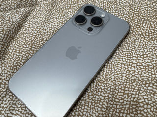 iPhone 15 pro natural titan