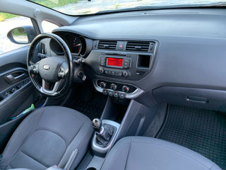 KIA Rio foto 10