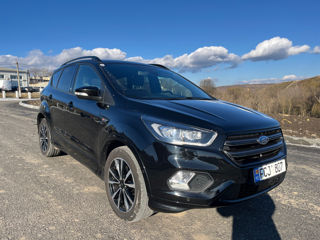 Ford Kuga foto 2