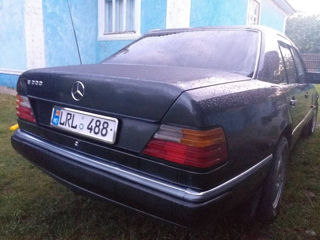 Mercedes Series (W124) foto 6