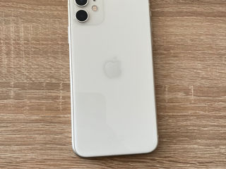 iPhone 11 white foto 2