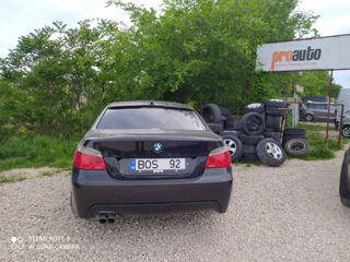 BMW 5 Series foto 2