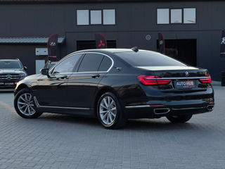 BMW 7 Series foto 14