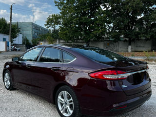 Ford Fusion foto 5