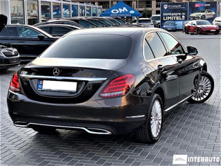 Mercedes C-Class foto 5