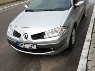 Renault Megane foto 1