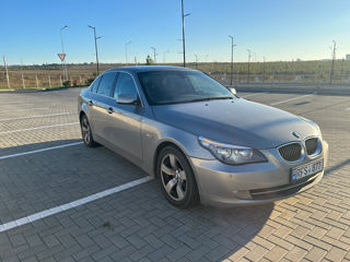 BMW 5 Series foto 1