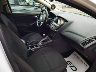 Ford Focus foto 8