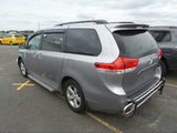 Toyota Sienna foto 3