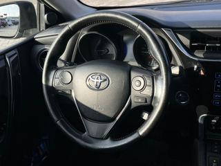 Toyota Auris foto 9