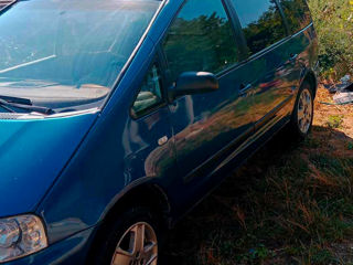 Volkswagen Sharan foto 2