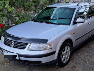 Volkswagen Passat foto 2