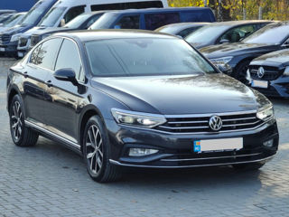 Volkswagen Passat foto 4